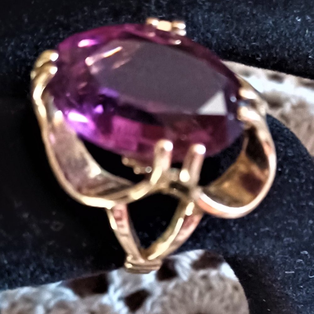 18K HGE Amethyst (Amethyst colored?) Ring size 5 - NEW LOWER PRICE!! - Picture 2 of 6